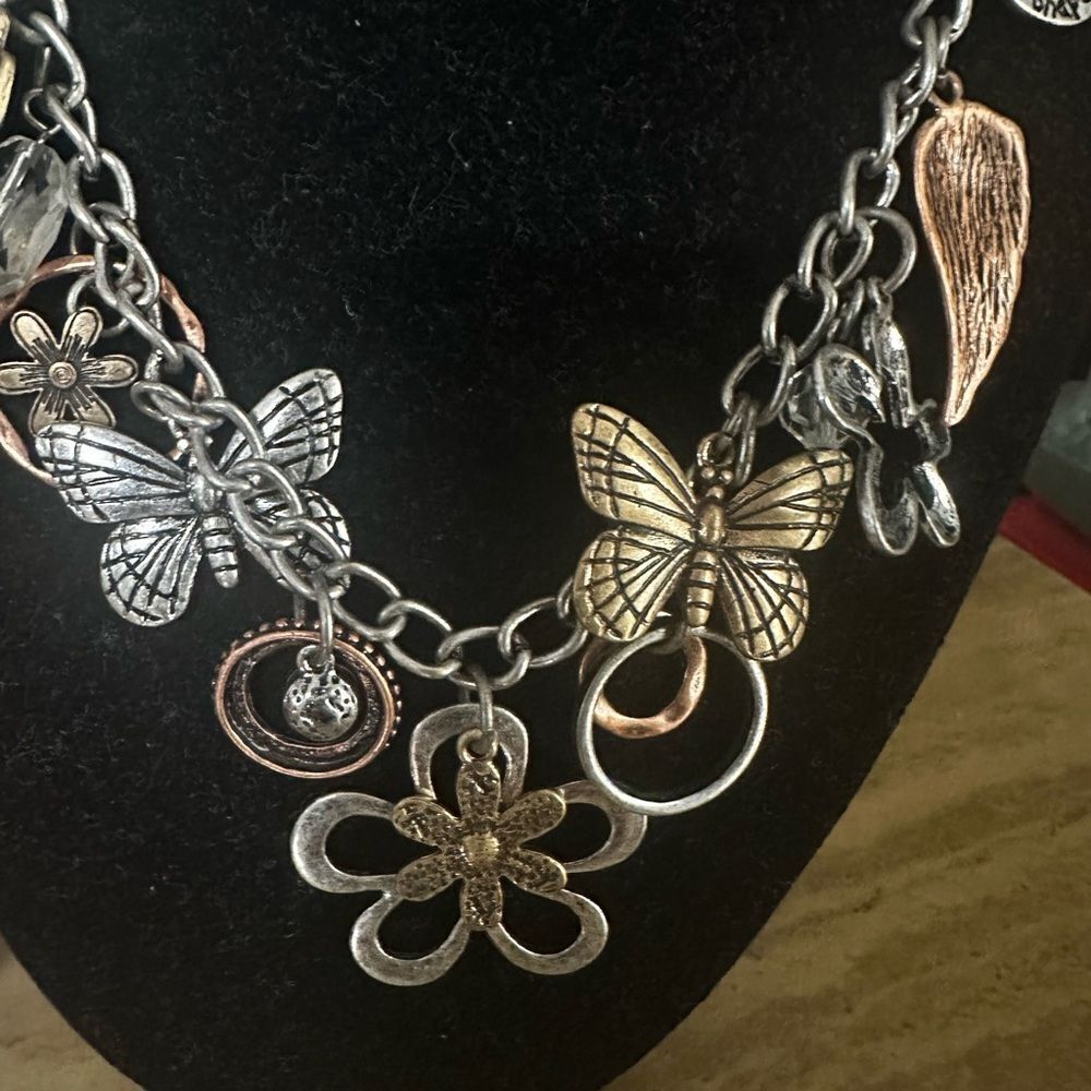 Vintage Butterfly and Flower Charm Necklace - Picture 3 of 7